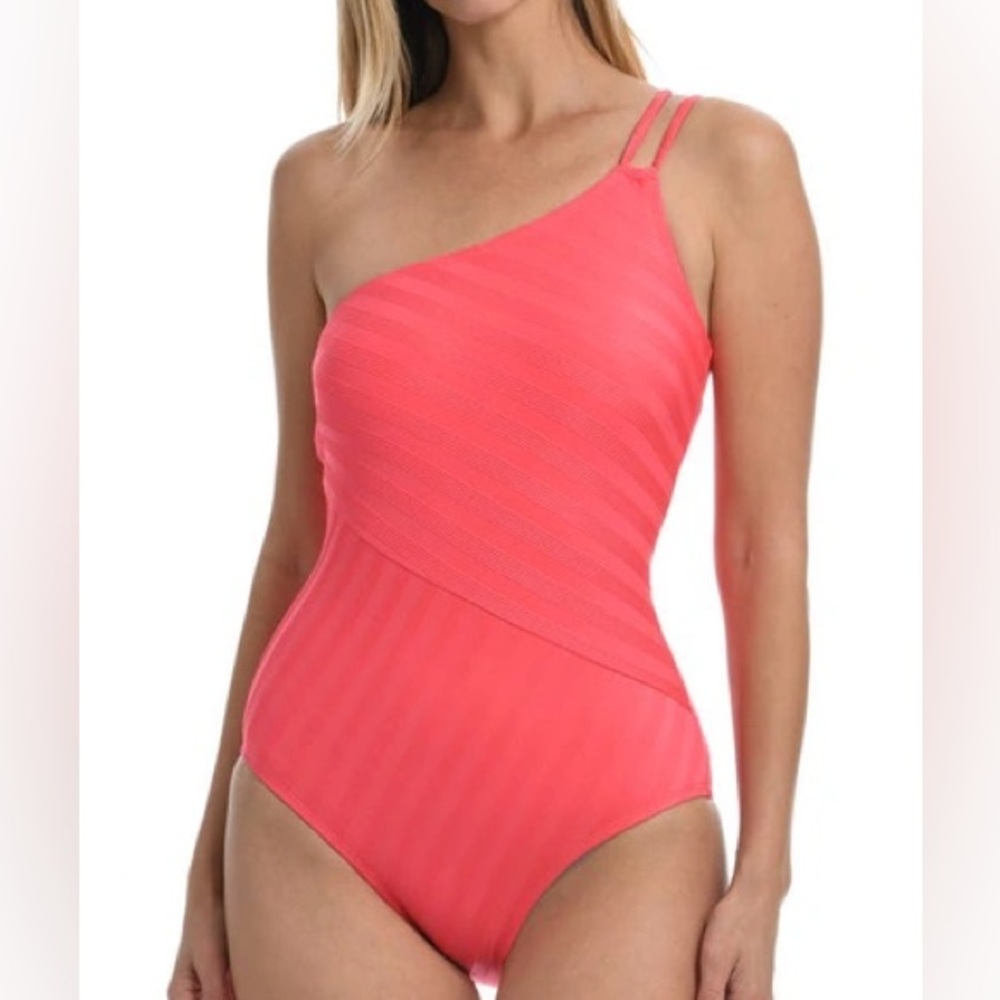 NWT-La Blanca One-Shoulder Flattering SwimSuit